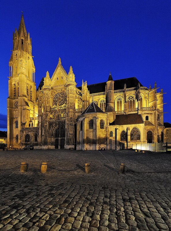 Cathe-drale-Nuit-APT0026-VM-ACC-2--1-.jpg