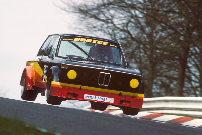 bmw-best-racing-machines-2002.jpg