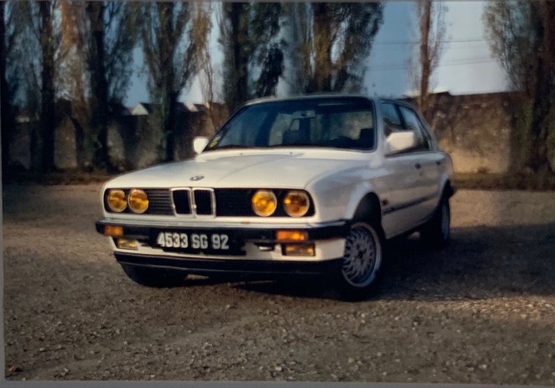 BMW_323.jpeg