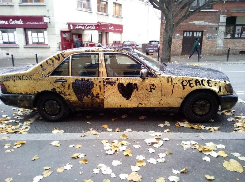 Insolite V12 1.jpg