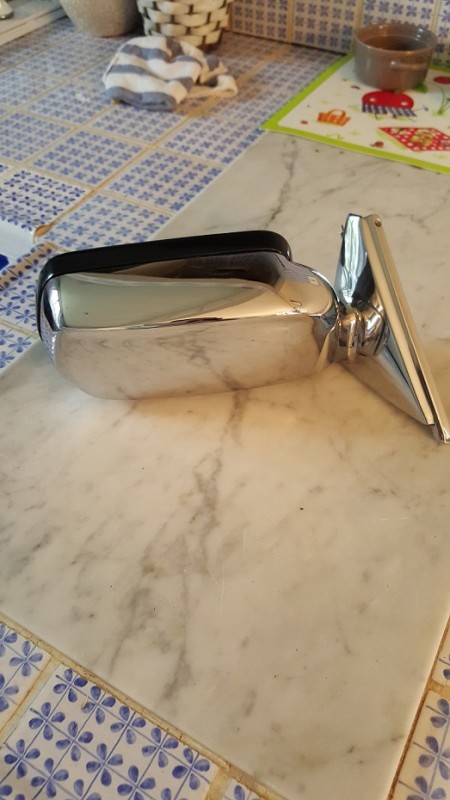 Rétroviseur 633.jpg