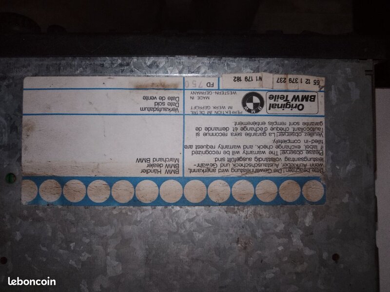 BMW AUTORADIO 1112022 1.jpg