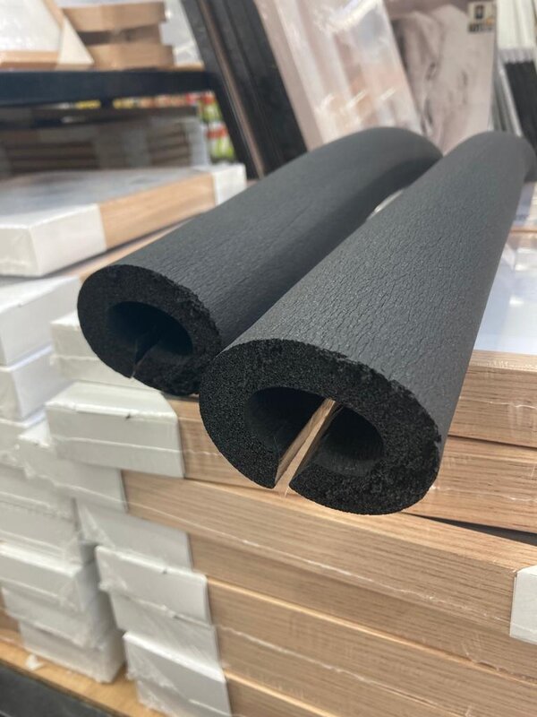 mousse pour mettre sur reservoir.jpg