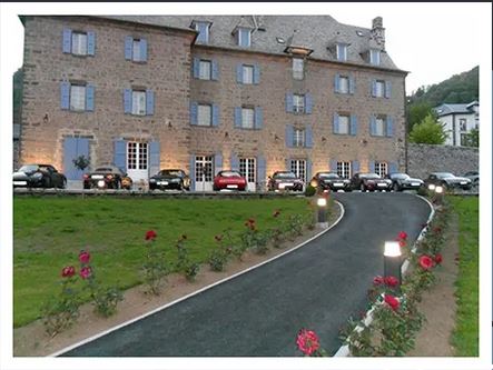 HOTEL VEHICULE COLLEC.JPG